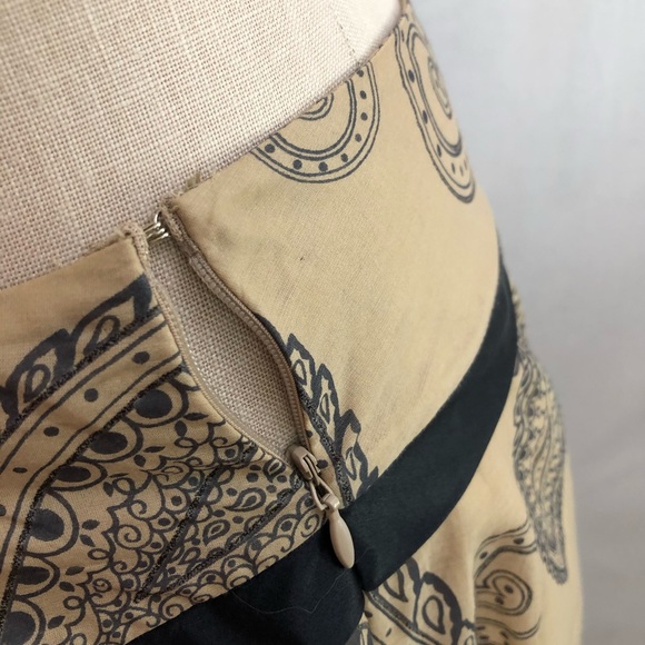 Pendleton Skirt Silk Blend size 12 Paisley Print Tan Black - Picture 7 of 9